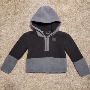 Brand new Under Armour grey & black soft sherpa zip up hooded coat size x-small